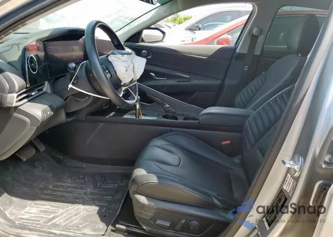 2023 Hyundai Elantra Limited z USA, uszkodzony, nr VIN 5NPLP4AG9PH114622